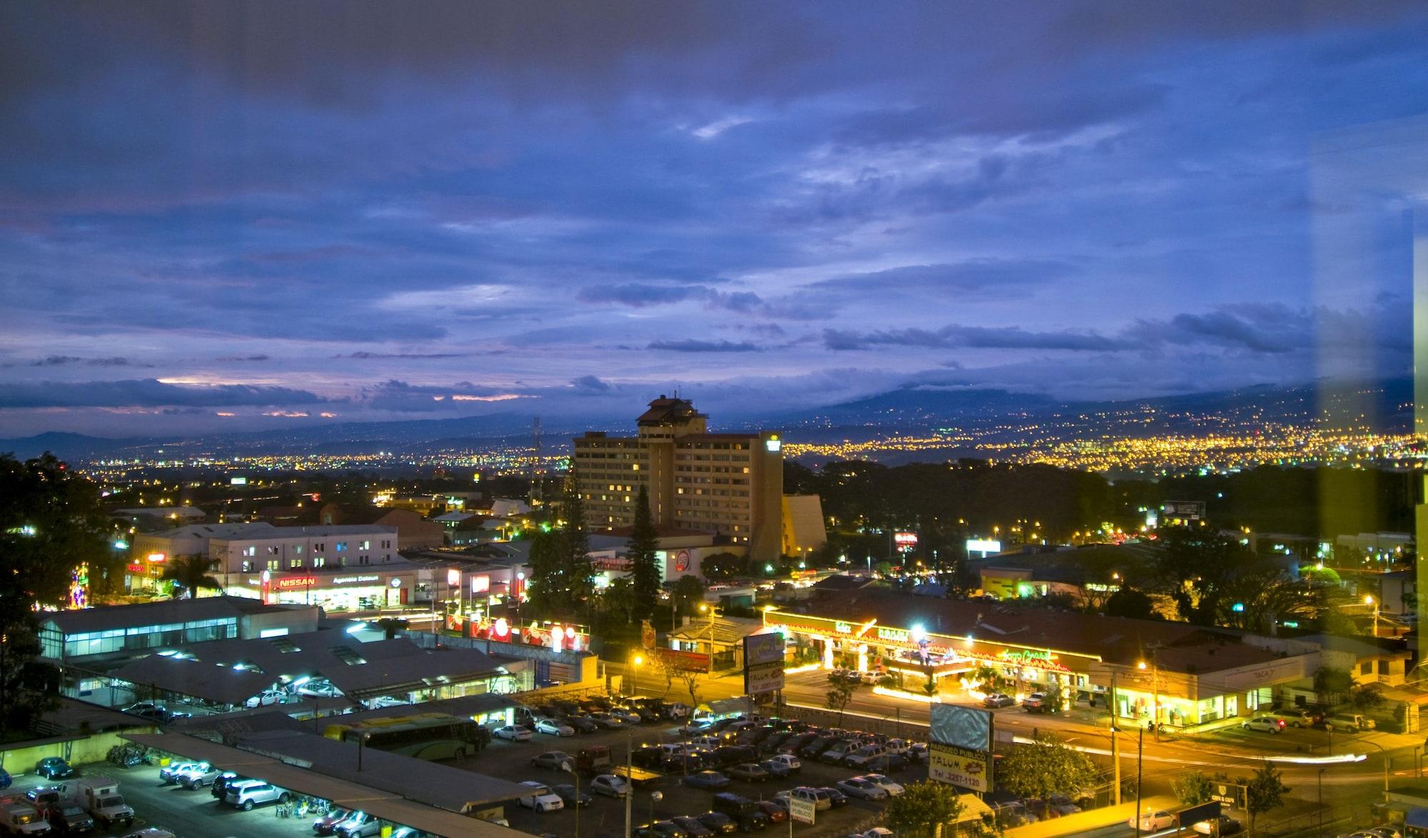 Tryp By Wyndham San Jose Sabana Hotel Exterior foto