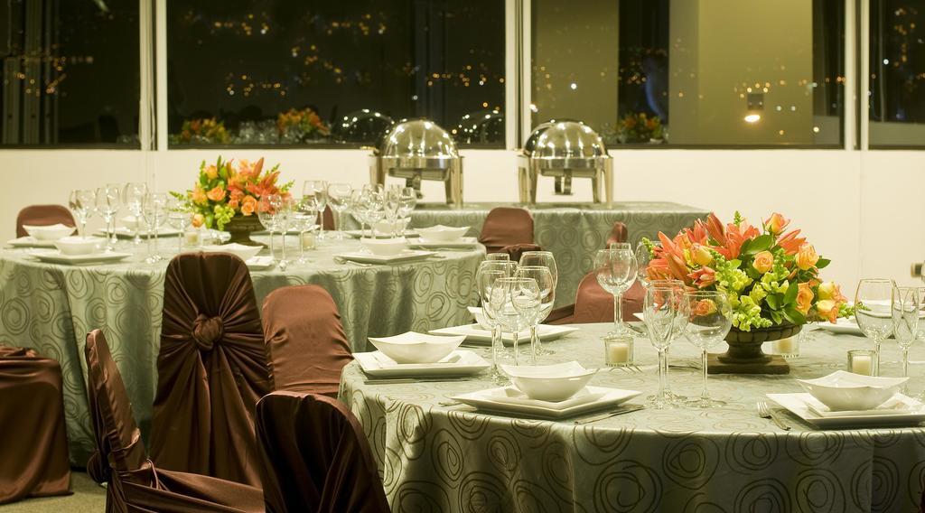 Tryp By Wyndham San Jose Sabana Hotel Exterior foto