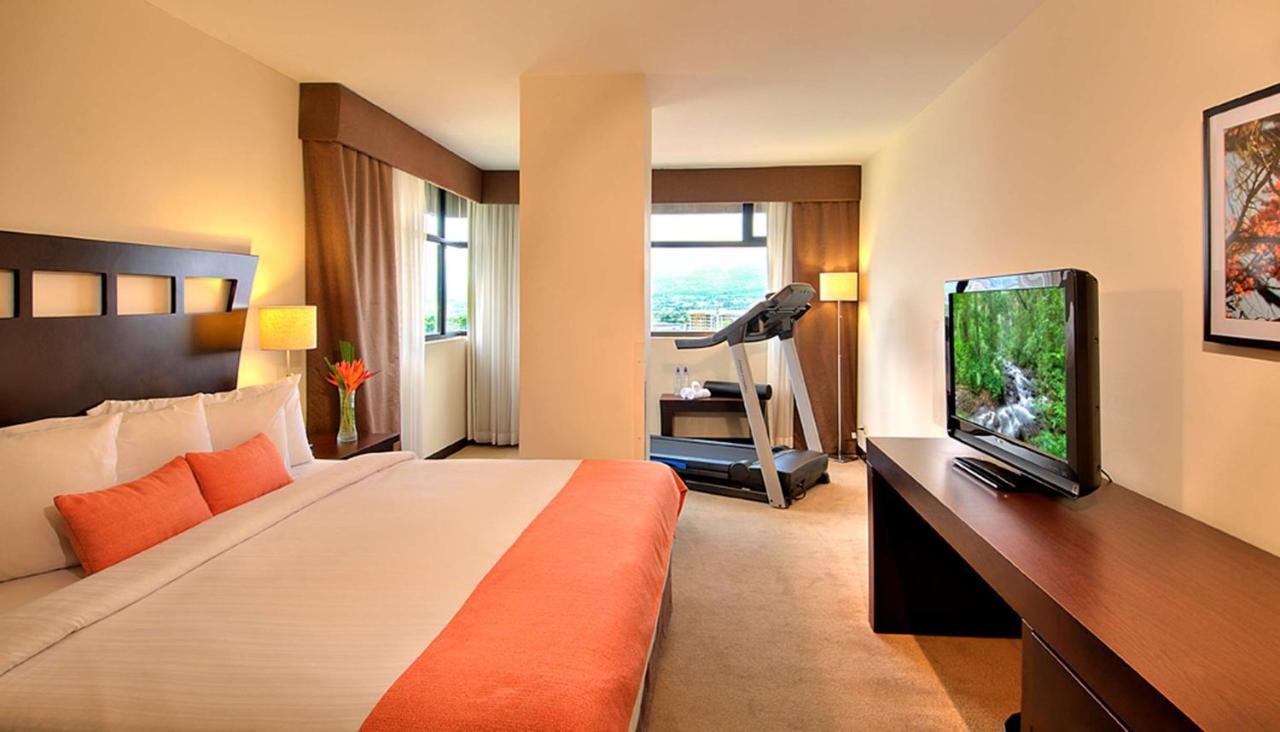 Tryp By Wyndham San Jose Sabana Hotel Exterior foto
