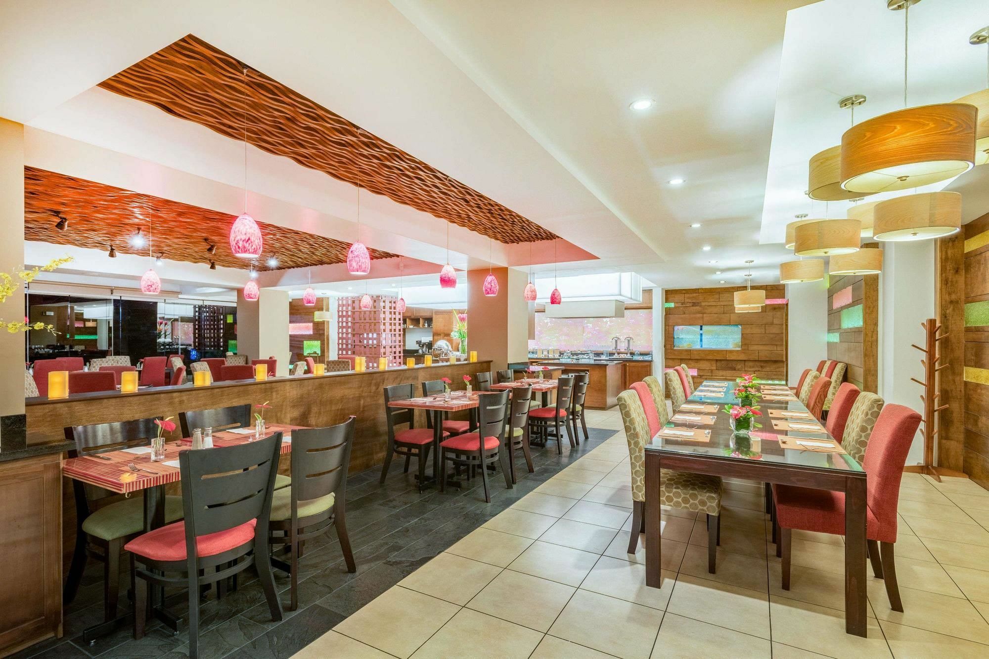 Tryp By Wyndham San Jose Sabana Hotel Exterior foto