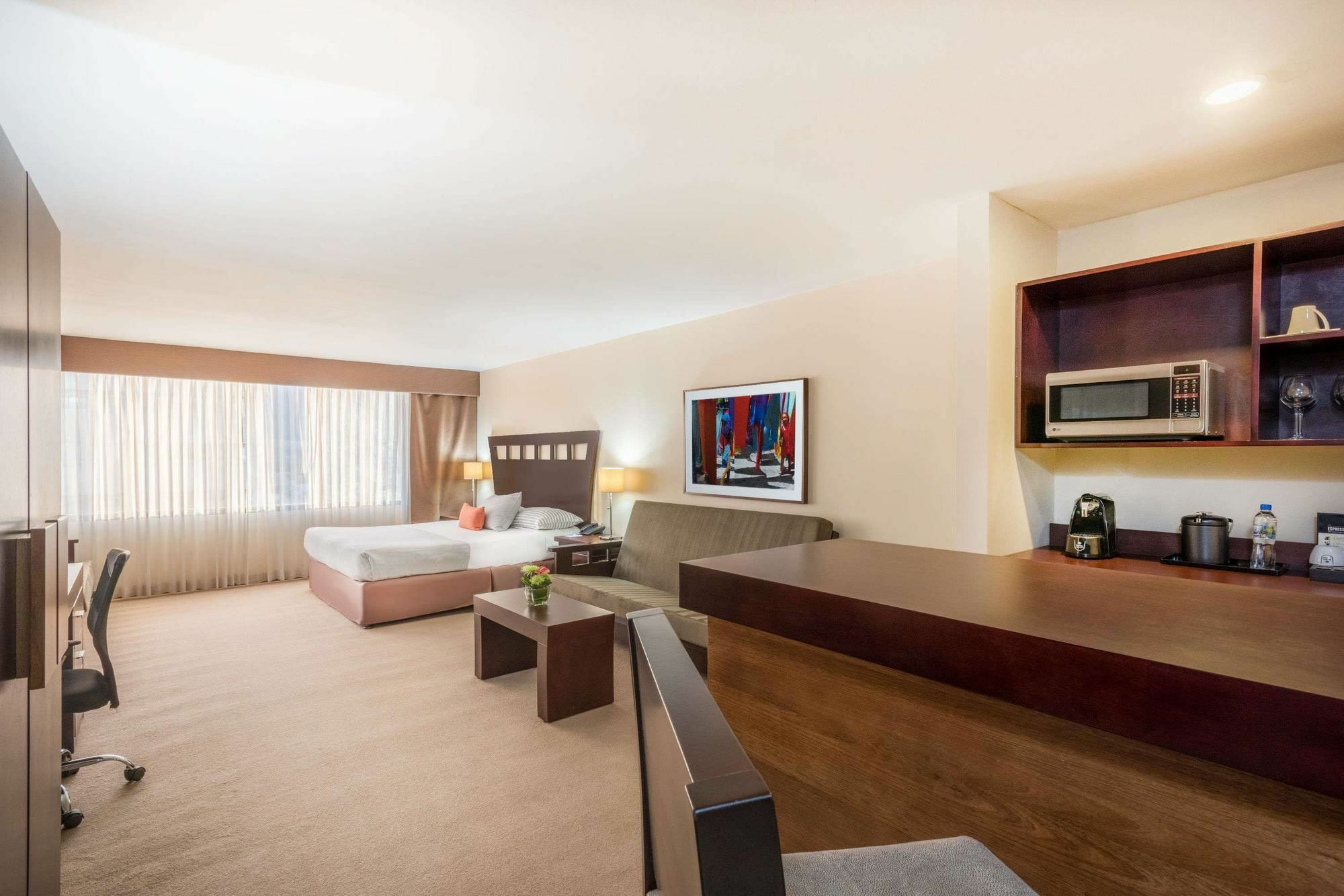 Tryp By Wyndham San Jose Sabana Hotel Exterior foto
