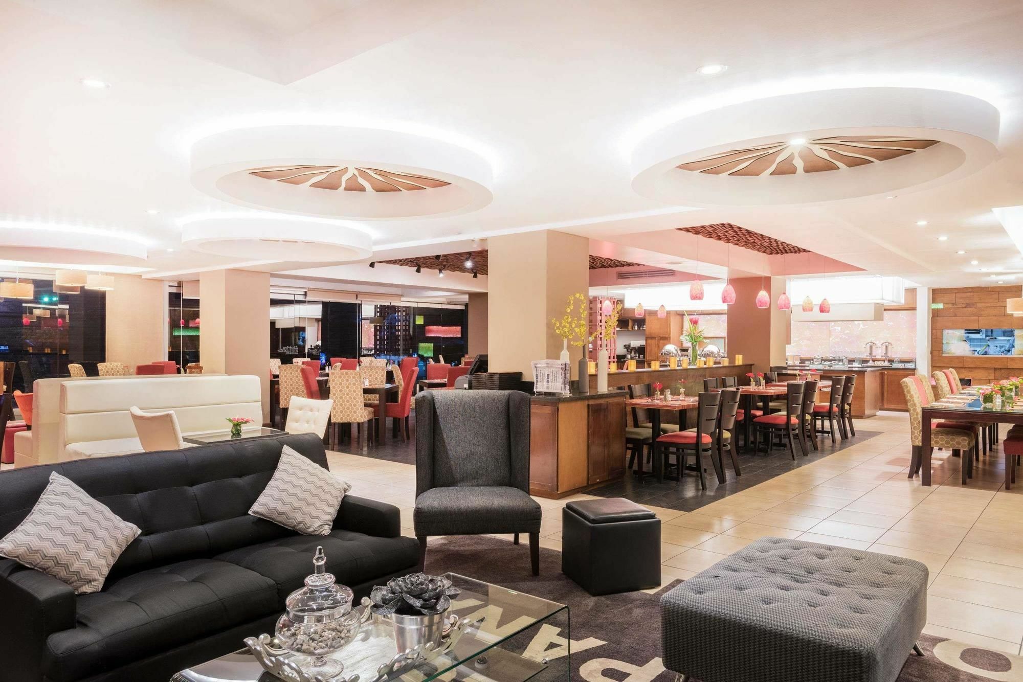 Tryp By Wyndham San Jose Sabana Hotel Exterior foto